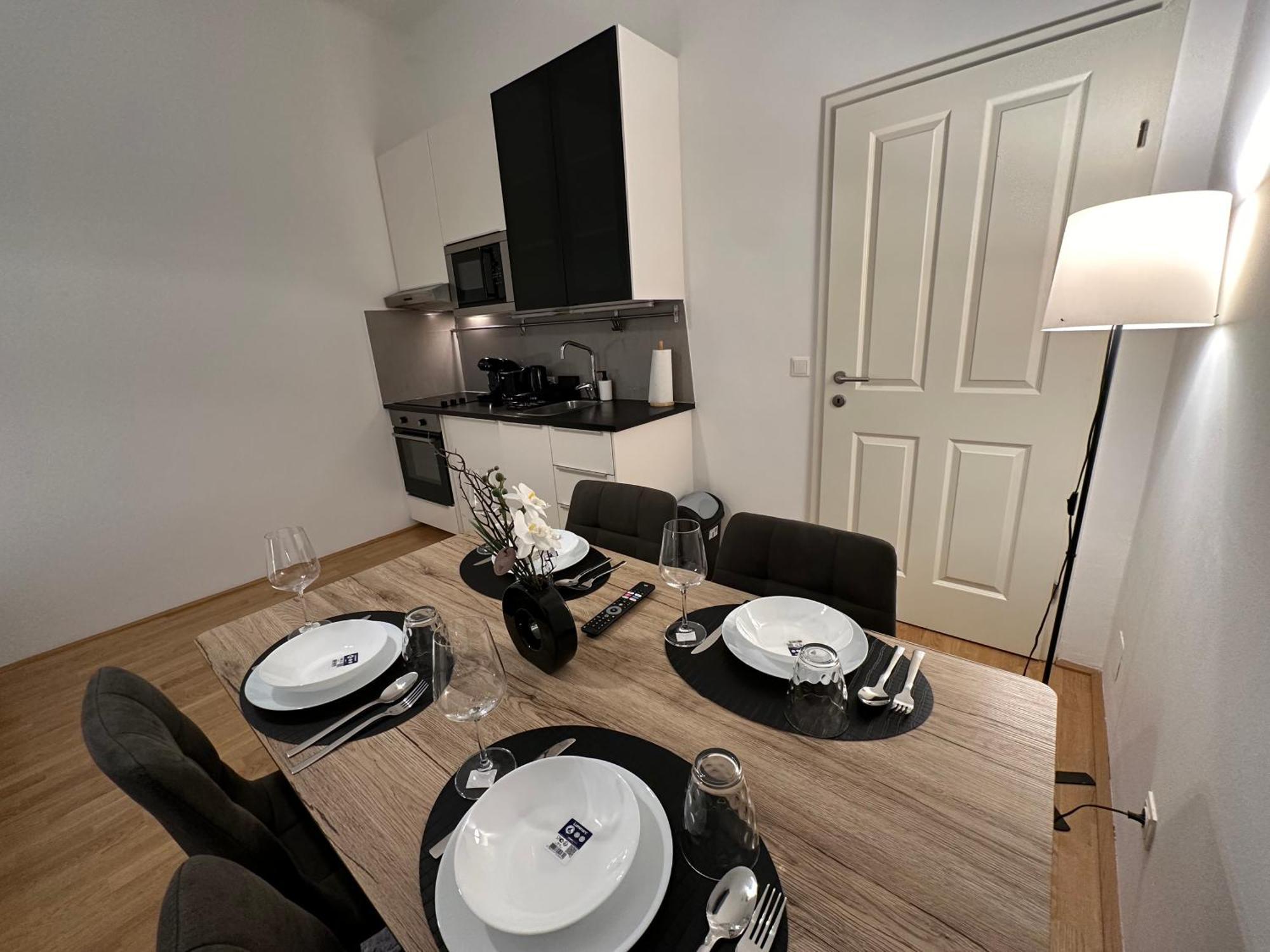 Cozy-5-Person Apartment In Vienna 5 Viena Exterior foto